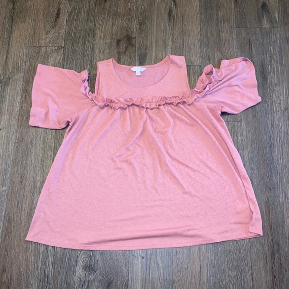 Lauren Conrad size XL cold shoulder top - Picture 2 of 5